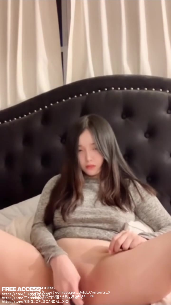 V (1)